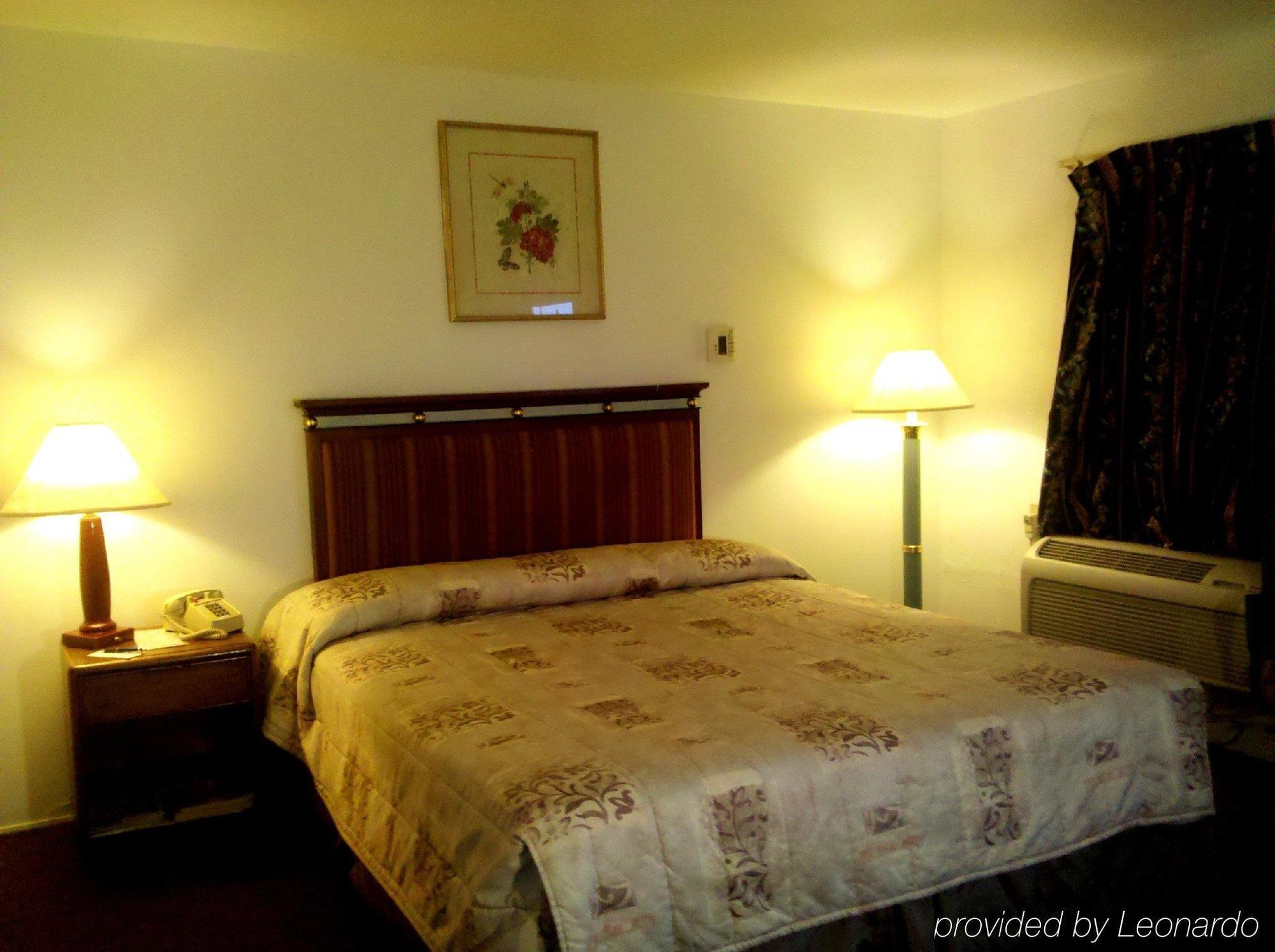 Maple Inn And Suites Los Banos Δωμάτιο φωτογραφία